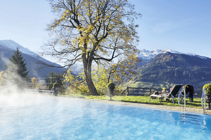 beheizter Außenpool Hotel Schloss Mittersill